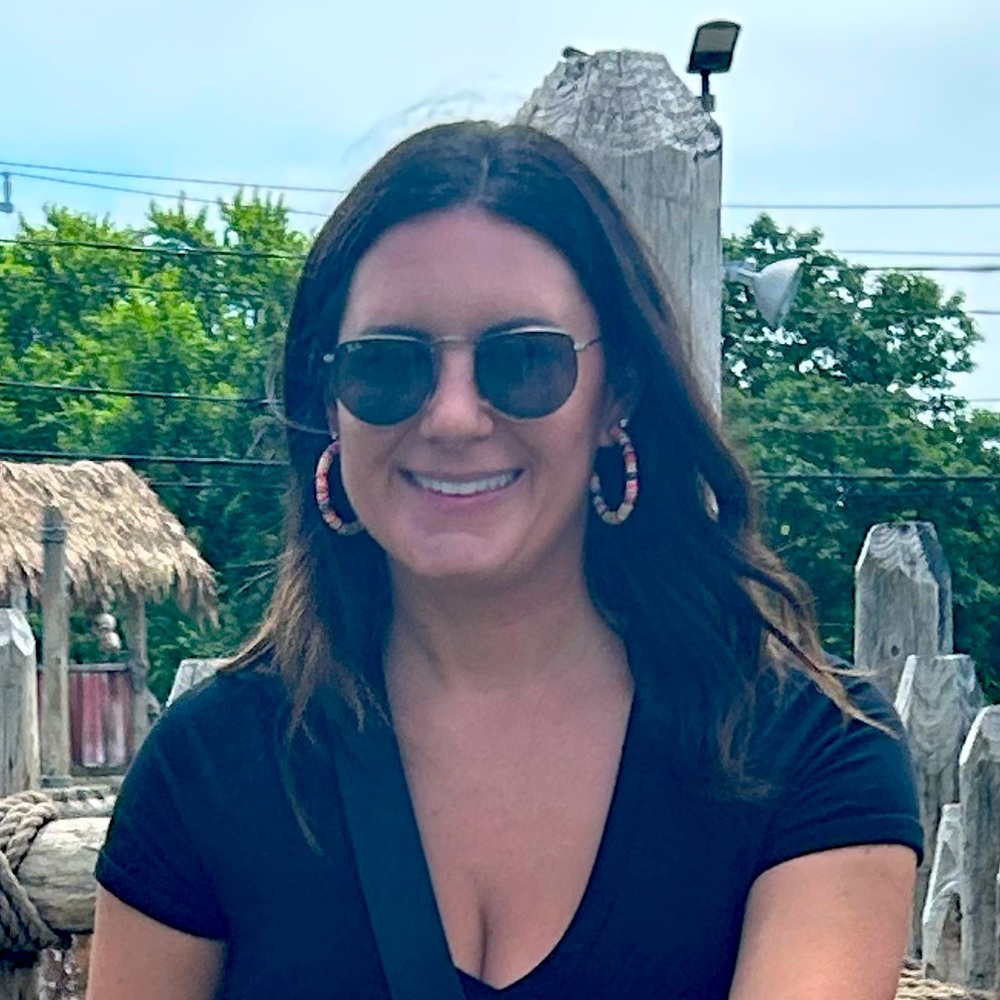 Meet your Posher, Danielle
